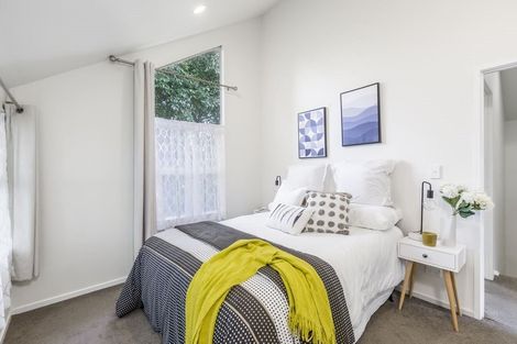 Photo of property in 18b Holiday Road, Stanmore Bay, Whangaparaoa, 0932