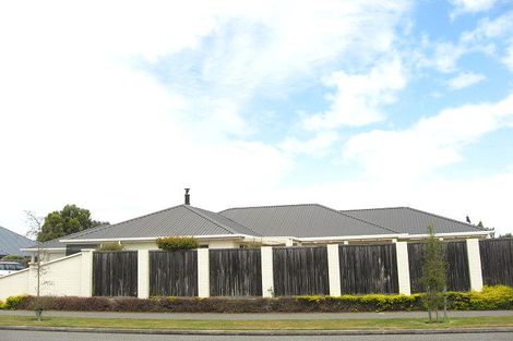Photo of property in 2 Forest Drive, Parklands, Christchurch, 8083