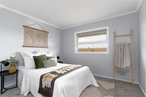 Photo of property in 3 Takahe Drive, Carterton, 5713