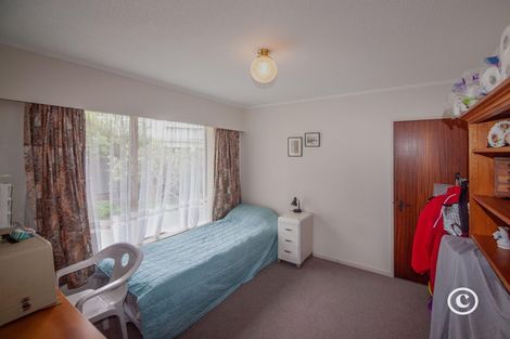 Photo of property in 100 Churton Drive, Churton Park, Wellington, 6037