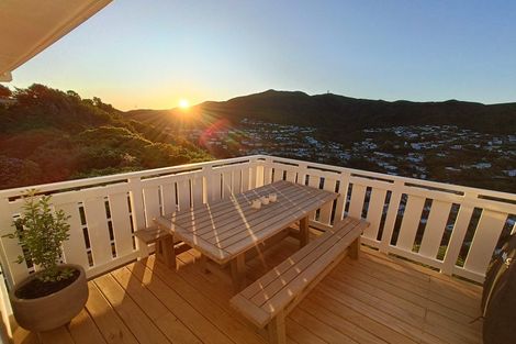 Photo of property in 14a Parklands Drive, Karori, Wellington, 6012