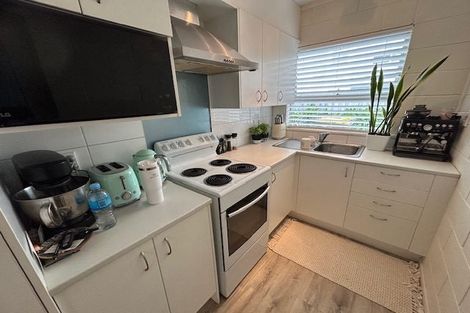 Photo of property in 3/23 Inverness Road, Browns Bay, Auckland, 0630