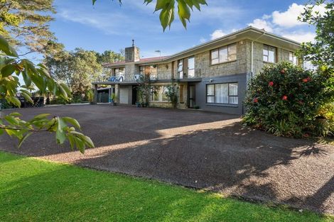 Photo of property in 1 Cliff Lane, Glenbrook, Waiuku, 2681