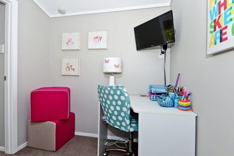 Photo of property in 4 Young Street, Claudelands, Hamilton, 3214