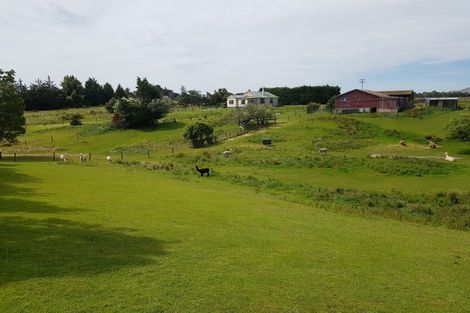 Photo of property in 16 Waiwera Gorge Road, Waiwera South, Clinton, 9584