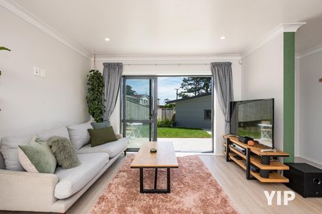 Photo of property in 41 Brindle Way, Newlands, Wellington, 6037