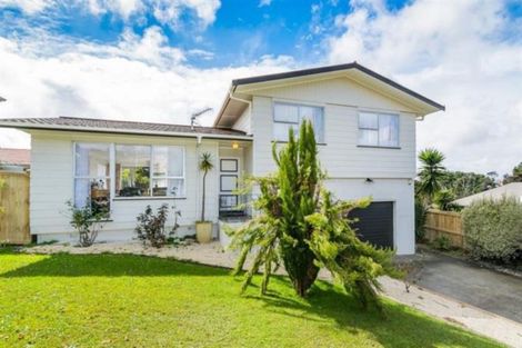Photo of property in 34 Easton Park Parade, Glenfield, Auckland, 0629