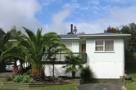 Photo of property in 70 Barrys Road, Glendene, Auckland, 0602