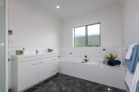 Photo of property in 78 The Drive, Paraparaumu Beach, Paraparaumu, 5032
