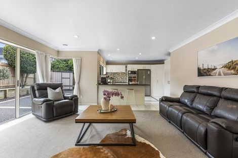 Photo of property in 11 Nathan Close, Somerville, Auckland, 2014