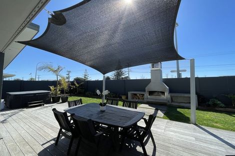 Photo of property in 1242 Papamoa Beach Road, Papamoa Beach, Papamoa, 3118