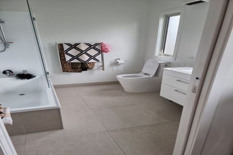 Photo of property in 135 Oram Avenue, New Brighton, Christchurch, 8061