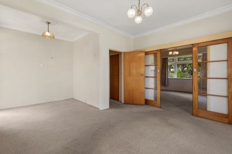 Photo of property in 51 Brook Street, Waterloo, Lower Hutt, 5011