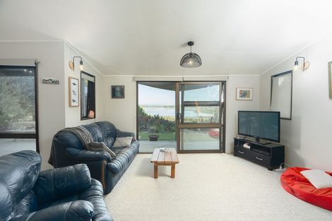 Photo of property in 50 Kiteone Road, Parua Bay, Whangarei, 0174