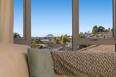 Photo of property in 39 Dayna Avenue, Ohauiti, Tauranga, 3112