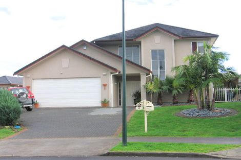 Photo of property in 8 Figtree Terrace, Goodwood Heights, Auckland, 2105