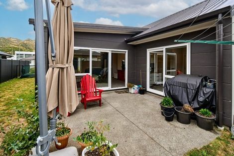 Photo of property in 28 Cynisca Crescent, Wallaceville, Upper Hutt, 5018