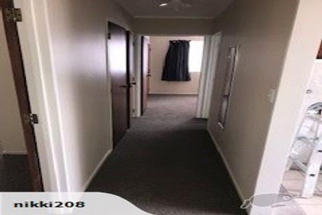 Photo of property in 27 Harris Road, Mount Wellington, Auckland, 1051