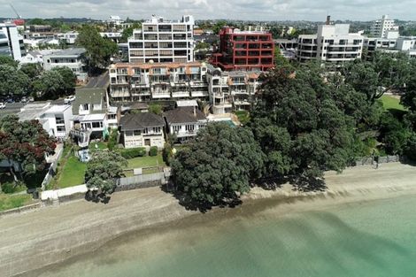 Photo of property in The Sands Apartments, 10/47 The Strand, Takapuna, Auckland, 0622