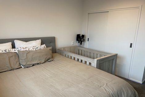 Photo of property in 4/8 Yeovil Road, Te Atatu Peninsula, Auckland, 0610