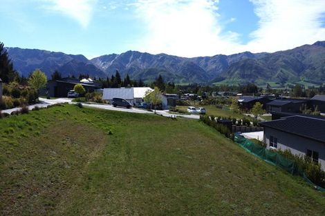 Photo of property in 13 Sarges Way, Lake Hawea, 9382