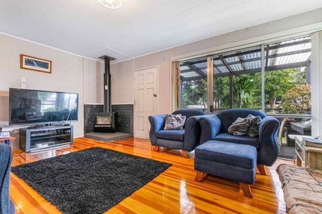 Photo of property in 15 Astor Place, Manurewa, Auckland, 2102