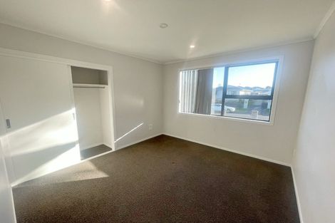 Photo of property in 9 Staverton Crescent, Mangere, Auckland, 2022