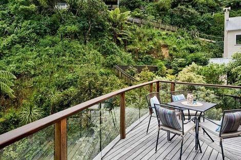Photo of property in 7 Russo Terrace, Eastbourne, Lower Hutt, 5013