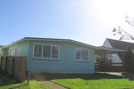 Photo of property in 18 Lupin Terrace, Tawa, Wellington, 5028