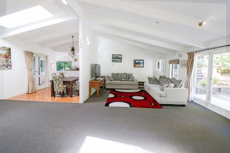 Photo of property in 7c Tiniroa Grove, Silverstream, Upper Hutt, 5019