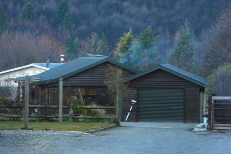 Photo of property in 27 Centennial Avenue, Arrowtown, 9302
