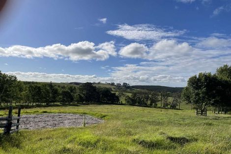 Photo of property in 14 Nukuroa Road, Oruawharo, Wellsford, 0975