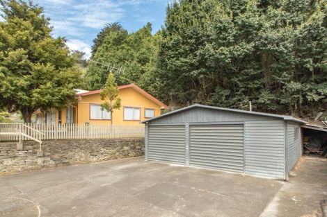 Photo of property in 21 Main Street, Hospital Hill, Napier, 4110