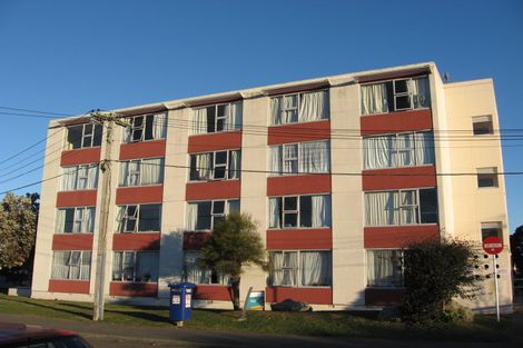 Photo of property in Kotuku Flats, 5 Kemp Street, Kilbirnie, Wellington, 6022