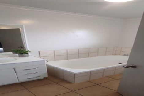 Photo of property in 25 Pateke Drive, Takanini, 2112