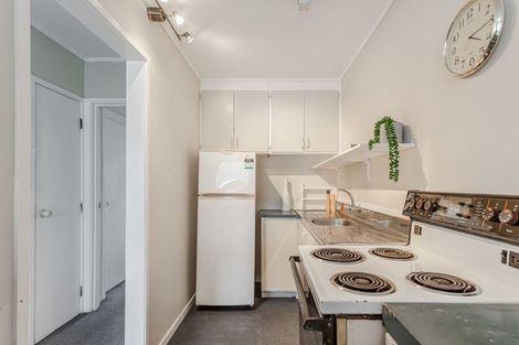 Photo of property in 3/12 Sunnyside Road, Sunnyvale, Auckland, 0612