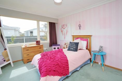 Photo of property in 27 Salford Street, Windsor, Invercargill, 9810