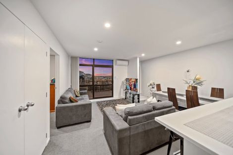 Photo of property in 7 Kapuarangi Lane, Papakura, 2110