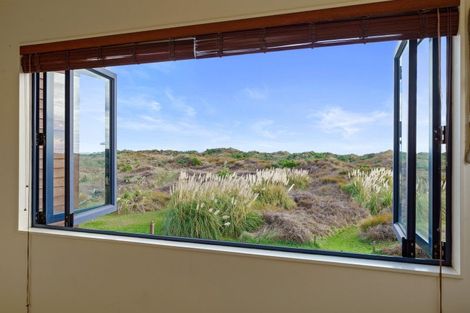 Photo of property in 80 Reay Mackay Grove, Waikawa Beach, Levin, 5573
