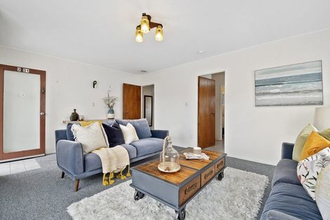 Photo of property in 2/31 Ti Nana Crescent, Henderson, Auckland, 0610
