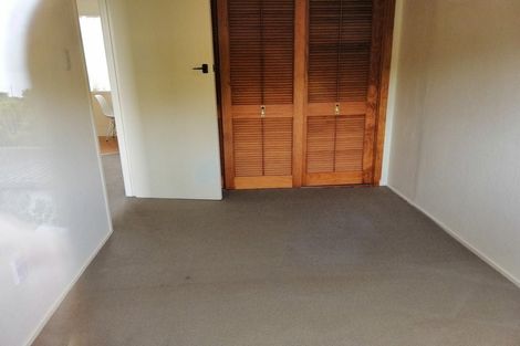 Photo of property in 2/56 Peach Road, Glenfield, Auckland, 0629