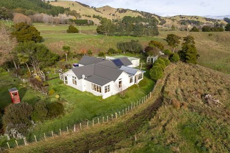 Photo of property in 1453a Masterton Castlepoint Road, Tauweru, Masterton, 5889