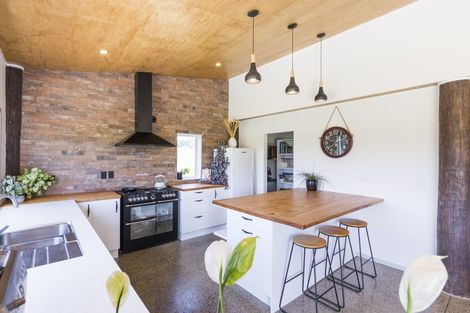 Photo of property in 34 Highland View Drive, Tokomaru, Palmerston North, 4474