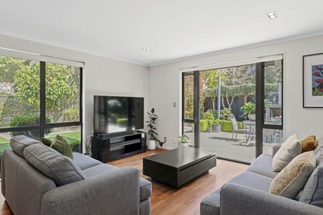 Photo of property in 12 Parkham Drive, Burnside, Christchurch, 8053