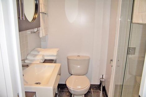 Photo of property in Q-central 44-58 Apartments, 5c/46 Liverpool Street, Auckland Central, Auckland, 1010