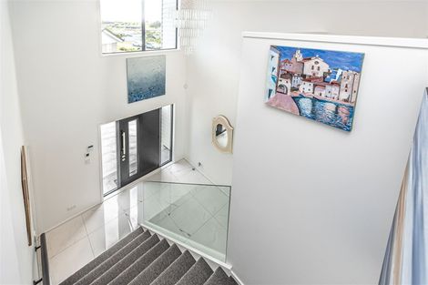 Photo of property in 34 Golf Vue Place, Castlecliff, Whanganui, 4501