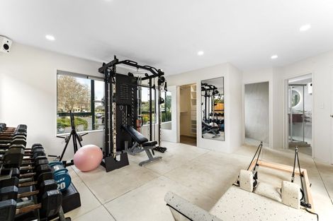 Photo of property in 8 Vinograd Drive, Te Atatu Peninsula, Auckland, 0610