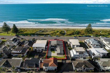Photo of property in 185 Marine Parade, Mount Maunganui, 3116
