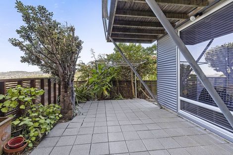 Photo of property in 121 Nevay Road, Miramar, Wellington, 6022