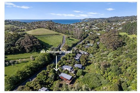 Photo of property in 99 Onetangi Road, Waiheke Island, 1971